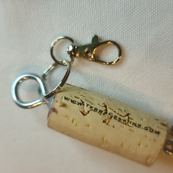 Hasma Hand Evil Eye Protection HAND OF MARY- Wine Cork Key Chain - Charm - Picture 3 of 3